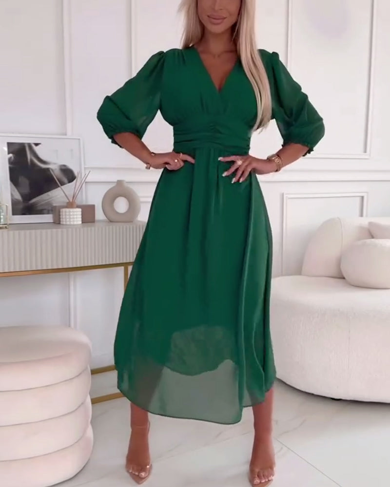Nore | Elegante Jurk met V-hals