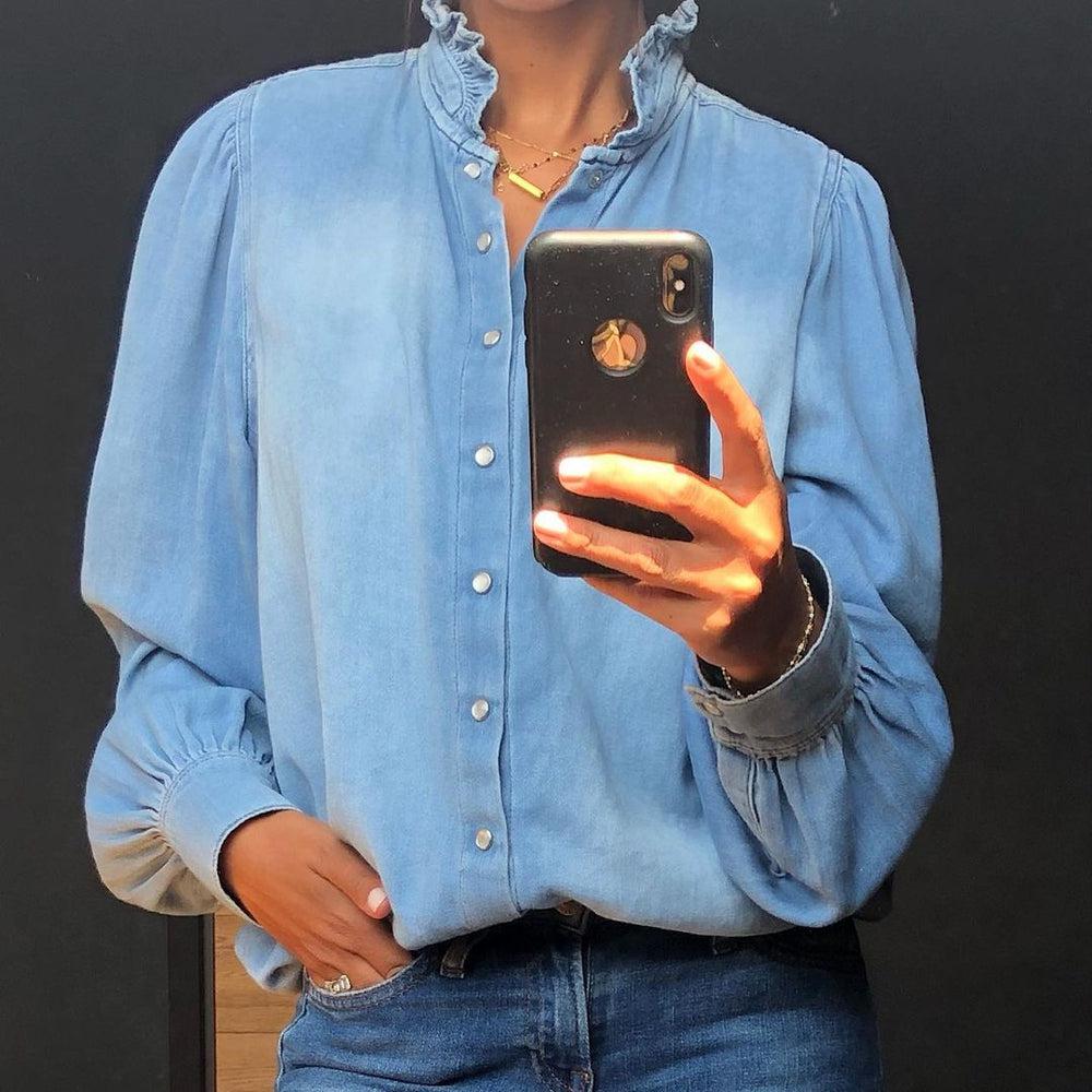 Nelleke | Elegante Effen top met knopen